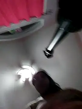 Snapshot of Lovelyrainn chatting on 19, 9, 2025 Lovelyrainn online show from 19, 9, 2025