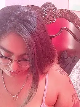 Snapshot of Lovelyrainn chatting on 30, 10, 2025 Lovelyrainn online show from 30, 10, 2025