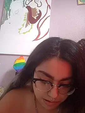 Snapshot of Lovelyrainn chatting on 17, 11, 2025 Lovelyrainn online show from 17, 11, 2025