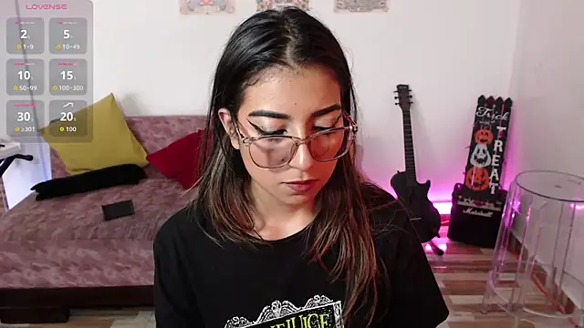 Snapshot of Susanahendrix chatting on 1, 11, 2025 Susanahendrix online show from 1, 11, 2025