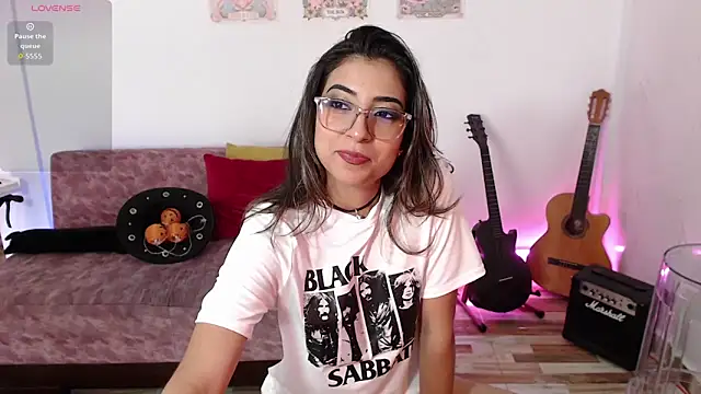 Snapshot of Susanahendrix chatting on 5, 11, 2025 Susanahendrix online show from 5, 11, 2025