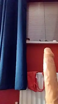 Snapshot of Sophrob96x chatting on 15, 4, 2026 Sophrob96x online show from 15, 4, 2026