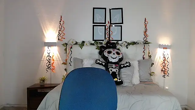 Megan 05  online show from 3, 11, 2025