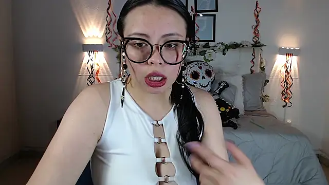 Megan 05  online show from 9, 11, 2025