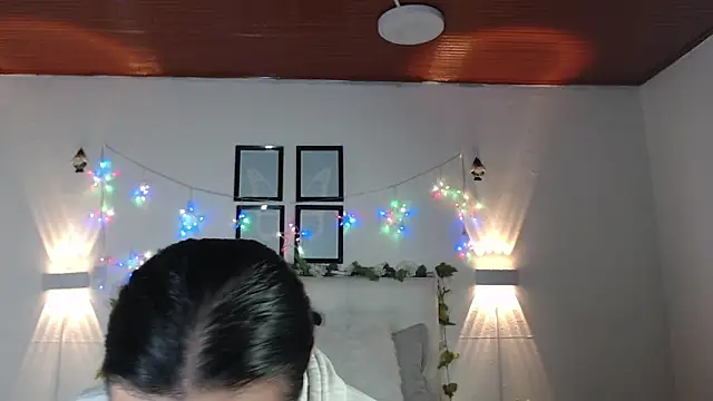 Megan 05  online show from 15, 4, 2026