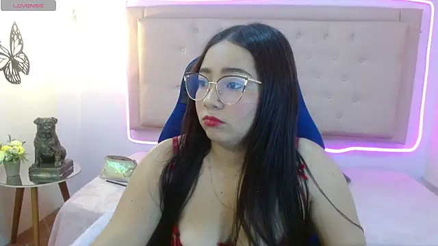 tinisweet online show from 9, 5, 2026