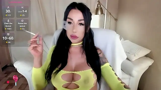 Snapshot of oh_julya chatting on 7, 7, 2026 oh julya online show from 7, 7, 2026