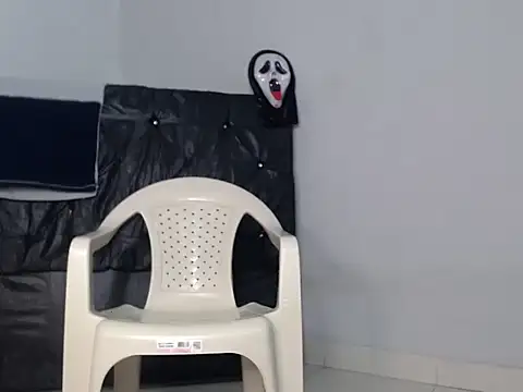 Snapshot of masterbrave420 chatting on 18, 11, 2025 masterbrave420 online show from 18, 11, 2025