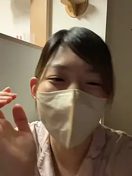 Snapshot of usako_2025 chatting on 15, 12, 2025 usako 2025 online show from 15, 12, 2025