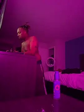 Snapshot of BigMfLuther chatting on 14, 12, 2025 BigMfLuther online show from 14, 12, 2025