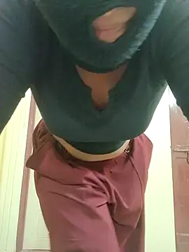 Snapshot of maya_telugu_22 chatting on 26, 11, 2025 maya telugu 22 online show from 26, 11, 2025