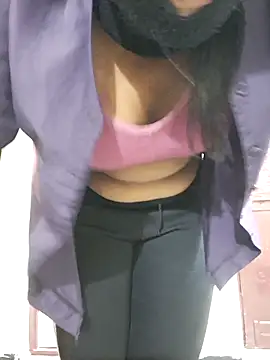 Snapshot of maya_telugu_22 chatting on 1, 12, 2025 maya telugu 22 online show from 1, 12, 2025