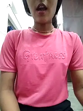 Snapshot of Naina_04 chatting on 25, 9, 2025 Naina 04 online show from 25, 9, 2025