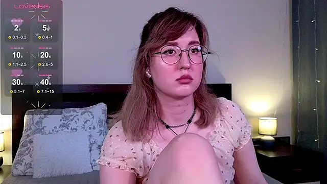 Snapshot of _AlexaFlowers_ chatting on 1, 6, 2026 AlexaFlowers online show from 1, 6, 2026