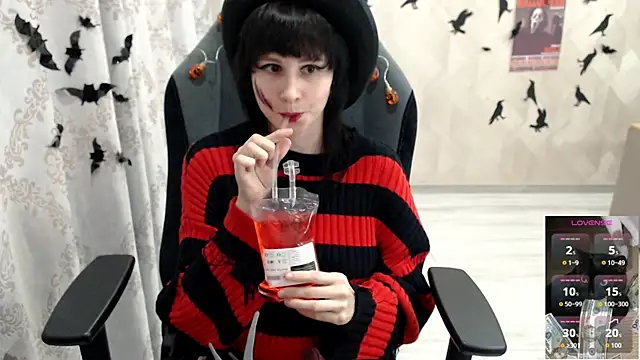 Snapshot of MistyDark chatting on 27, 10, 2025 MistyDark online show from 27, 10, 2025