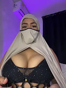 thaira aly online show from 8, 4, 2026