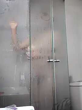 Megara 25 online show from 14, 10, 2025