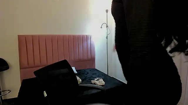 franny wolf online show from 23, 10, 2025