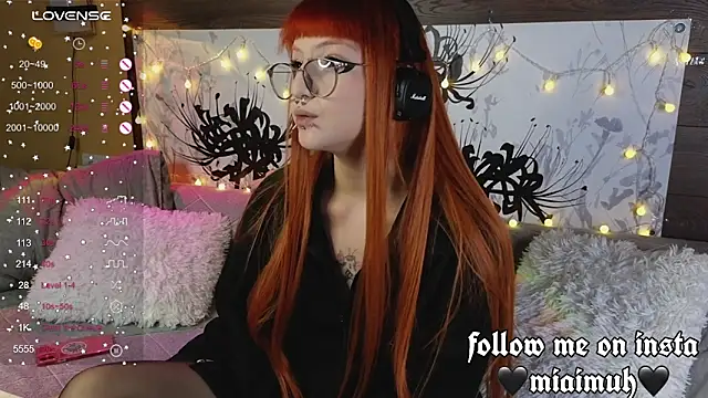 Snapshot of mia__yui chatting on 16, 11, 2025 mia yui online show from 16, 11, 2025