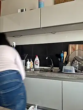 Alexandra knight online show from 1, 3, 2026