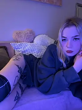 Snapshot of marnemzavar444 chatting on 10, 11, 2025 marnemzavar444 online show from 10, 11, 2025