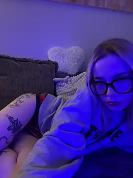 Snapshot of marnemzavar444 chatting on 30, 11, 2025 marnemzavar444 online show from 30, 11, 2025