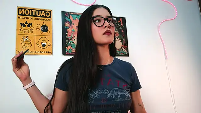 Snapshot of Aurorabeck_ chatting on 11, 10, 2025 Aurorabeck online show from 11, 10, 2025