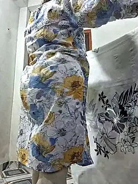 Snapshot of SIMIHOT chatting on 18, 10, 2025 SIMIHOT online show from 18, 10, 2025