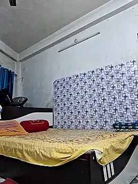 Snapshot of SIMIHOT chatting on 8, 11, 2025 SIMIHOT online show from 8, 11, 2025