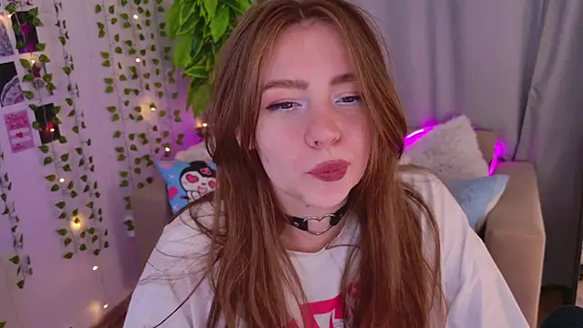 Moon  Bunny online show from 11, 9, 2025