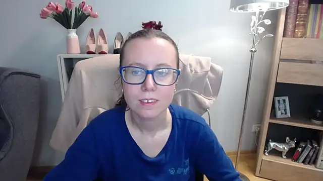 sweetxLizzy online show from 2, 12, 2025