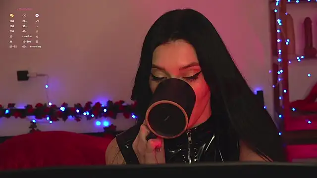 Snapshot of Olivia_Faye chatting on 30, 4, 2026 Olivia Faye online show from 30, 4, 2026
