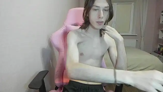 Snapshot of eleganc3 chatting on 16, 11, 2025 eleganc3 online show from 16, 11, 2025