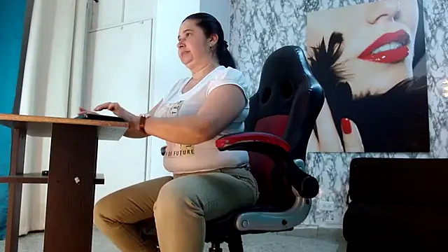 mariani smith online show from 5, 10, 2025