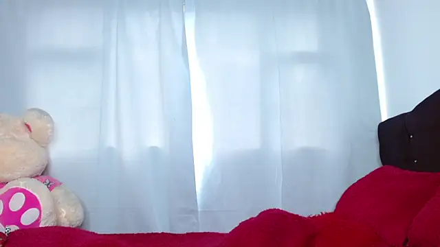 Snapshot of Charlothe_Wright chatting on 1, 10, 2025 Charlothe Wright online show from 1, 10, 2025