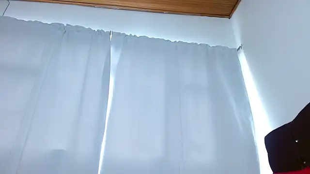 Snapshot of Charlothe_Wright chatting on 17, 10, 2025 Charlothe Wright online show from 17, 10, 2025