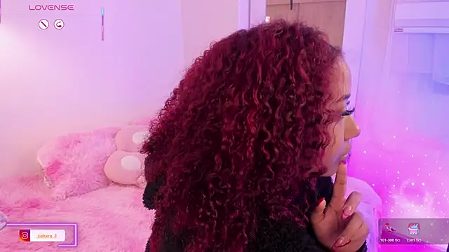 Snapshot of _Zahara_ chatting on 1, 12, 2025 Zahara online show from 1, 12, 2025