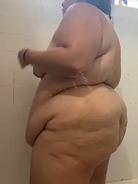 Snapshot of lulusatansbaby chatting on 14, 10, 2025 lulusatansbaby online show from 14, 10, 2025