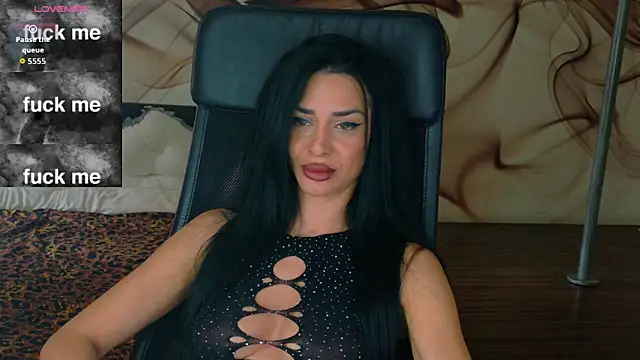 NaomiScarlet online show from 5, 11, 2025