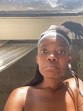 prettydollyy online show from 10, 4, 2026