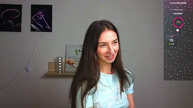 Snapshot of Made_for_Love chatting on 9, 9, 2025 Made for Love online show from 9, 9, 2025