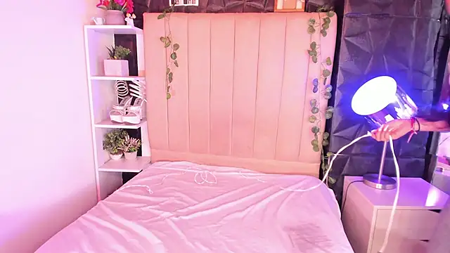 Bonnali lune online show from 3, 2, 2026