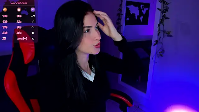 Snapshot of ZoeValencia1 chatting on 10, 11, 2025 ZoeValencia1 online show from 10, 11, 2025