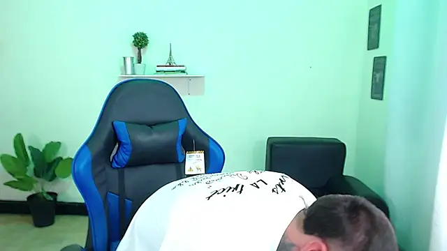 Snapshot of setthomas chatting on 2, 10, 2025 setthomas online show from 2, 10, 2025