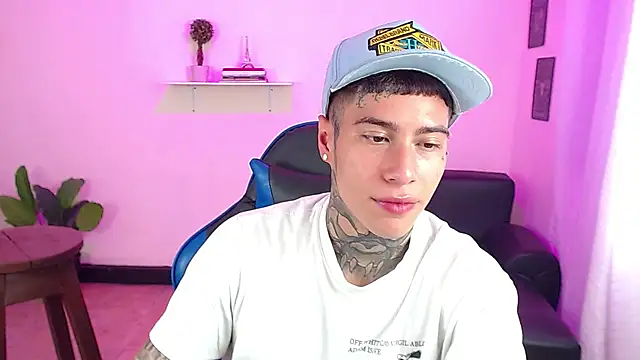 Snapshot of setthomas chatting on 27, 10, 2025 setthomas online show from 27, 10, 2025