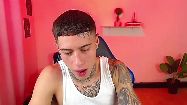 Snapshot of setthomas chatting on 22, 12, 2025 setthomas online show from 22, 12, 2025