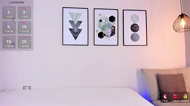 Snapshot of Tina_curly chatting on 23, 11, 2025 Tina curly online show from 23, 11, 2025