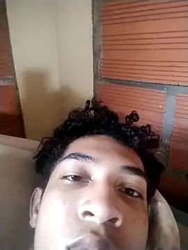 Snapshot of piter200520 chatting on 5, 10, 2025 piter200520 online show from 5, 10, 2025