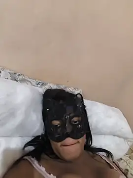 Snapshot of DuCreu chatting on 22, 11, 2025 DuCreu online show from 22, 11, 2025