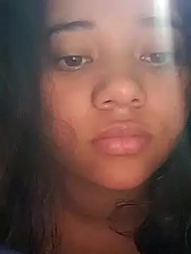 Snapshot of Violethroos chatting on 19, 9, 2025 Violethroos online show from 19, 9, 2025